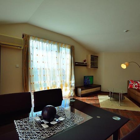 City Art Boutique Apartments ルセ エクステリア 写真