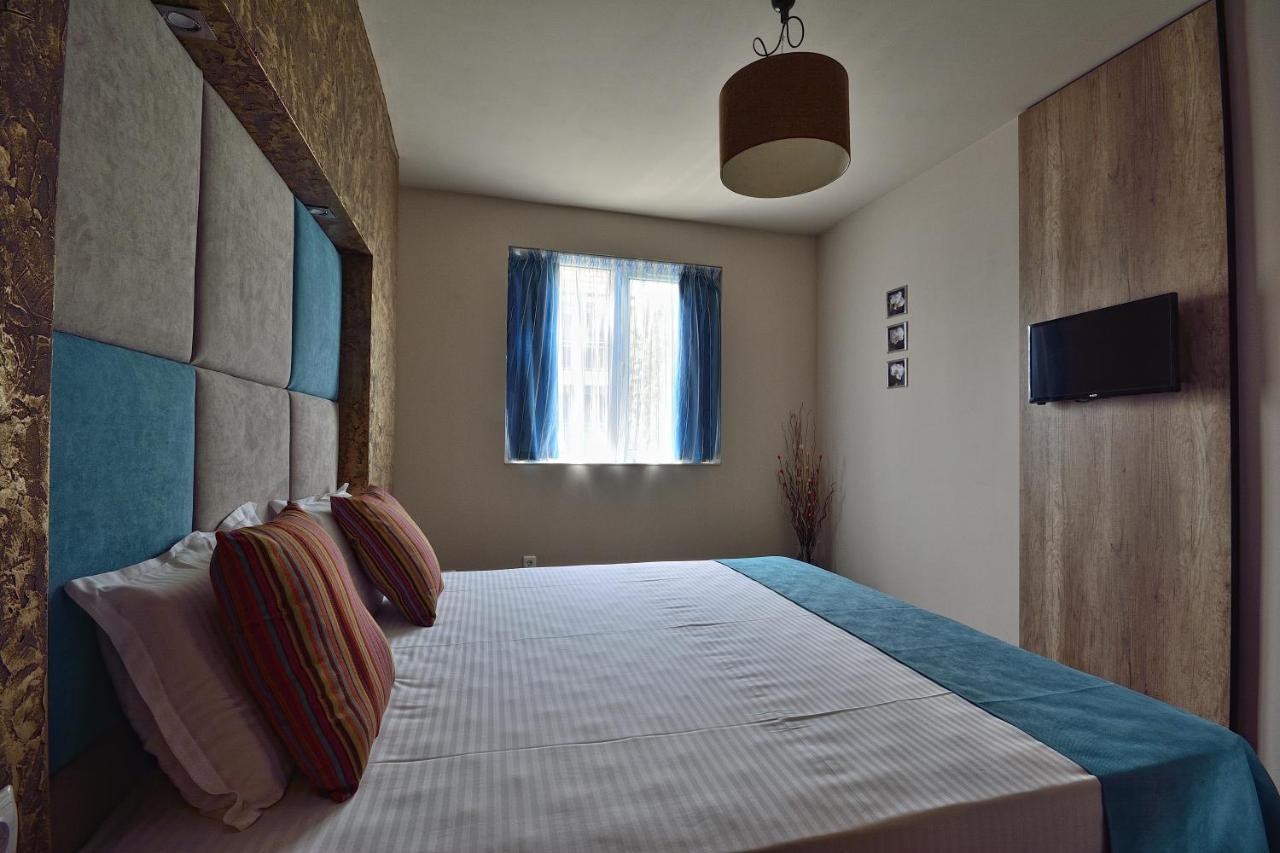 City Art Boutique Apartments ルセ エクステリア 写真